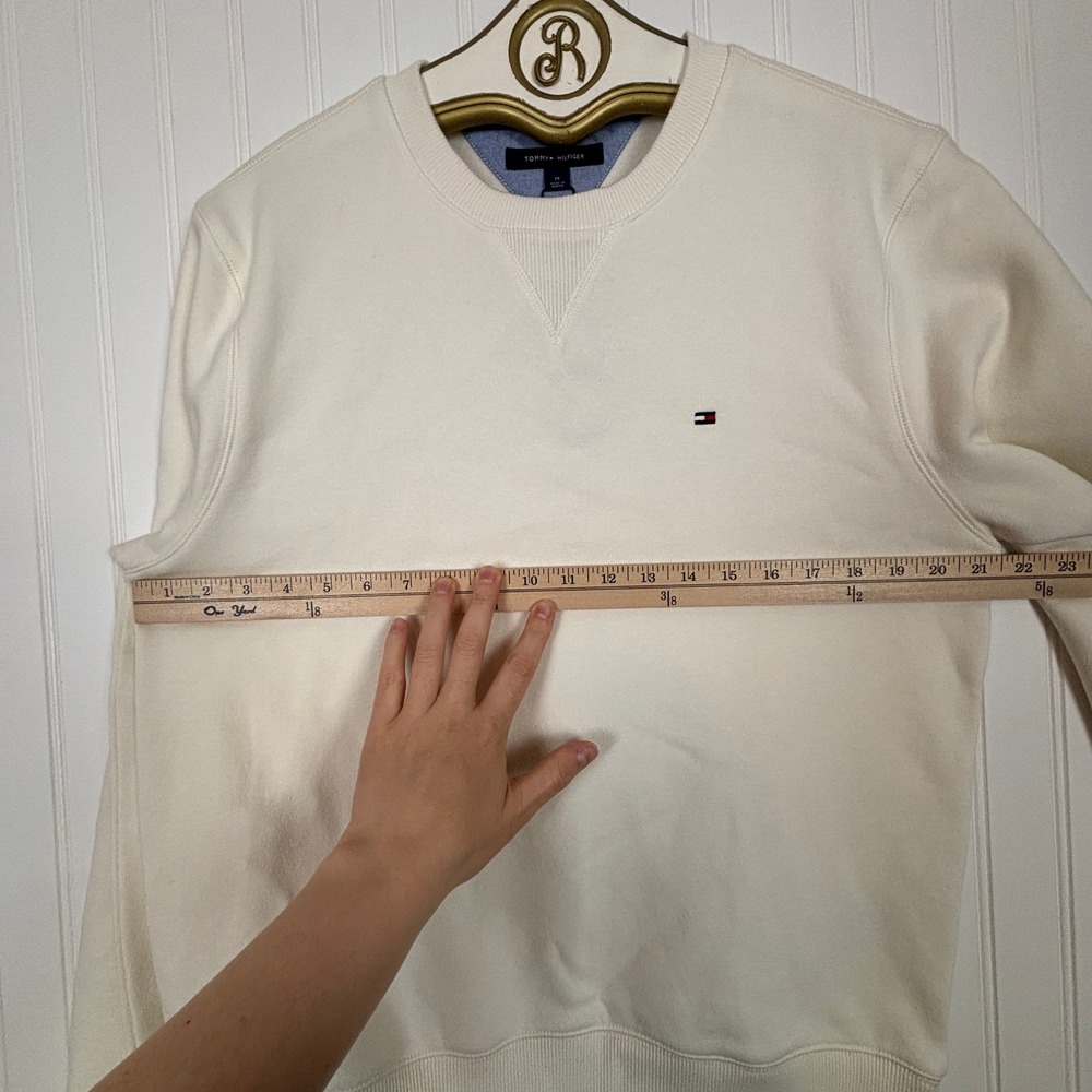 Tommy Hilfiger Sweater Mens M Cream Fall Basics Crew Neck Logo Preppy Classic - Picture 8 of 12